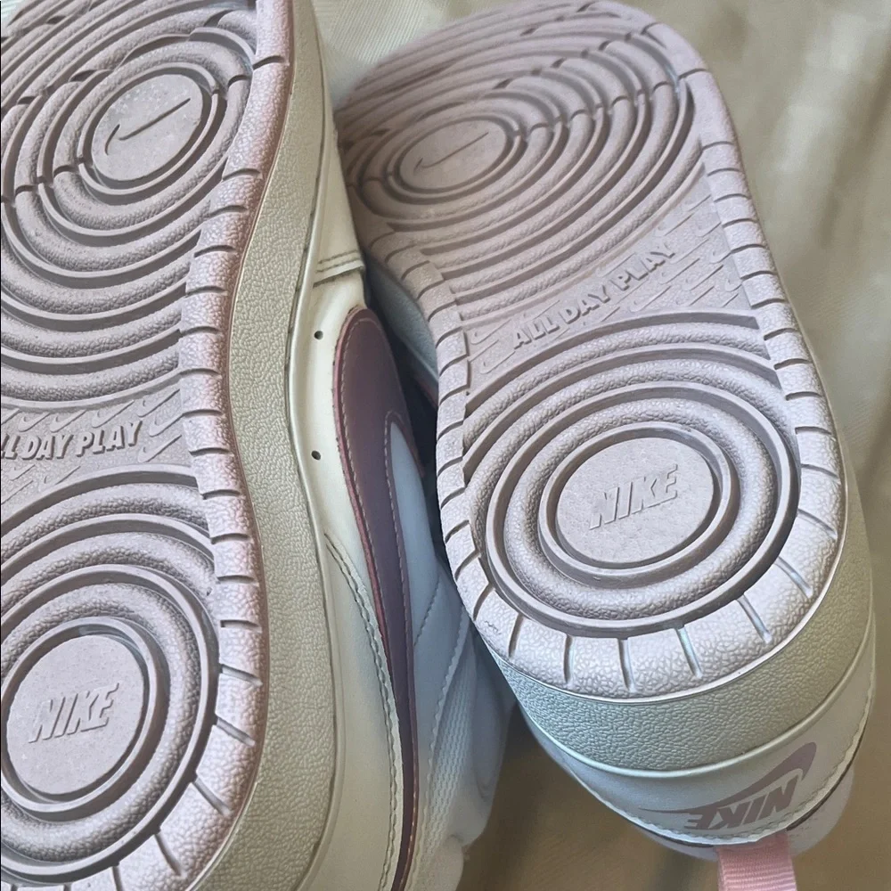 Nike Women's White and Pink Sneakers